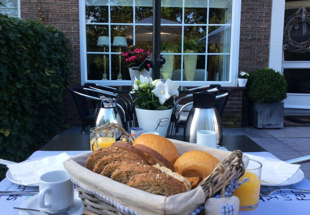 Hotel Pension Oranje Valkenburg aan de Geul Bagian luar foto