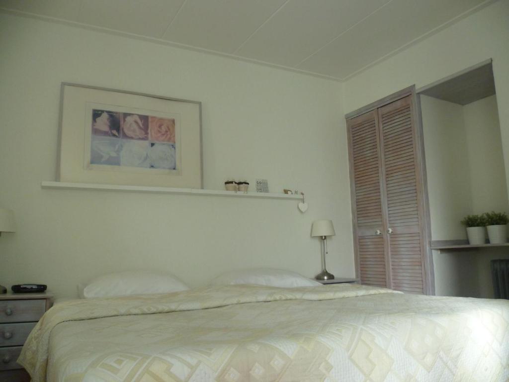 Hotel Pension Oranje Valkenburg aan de Geul Ruang foto